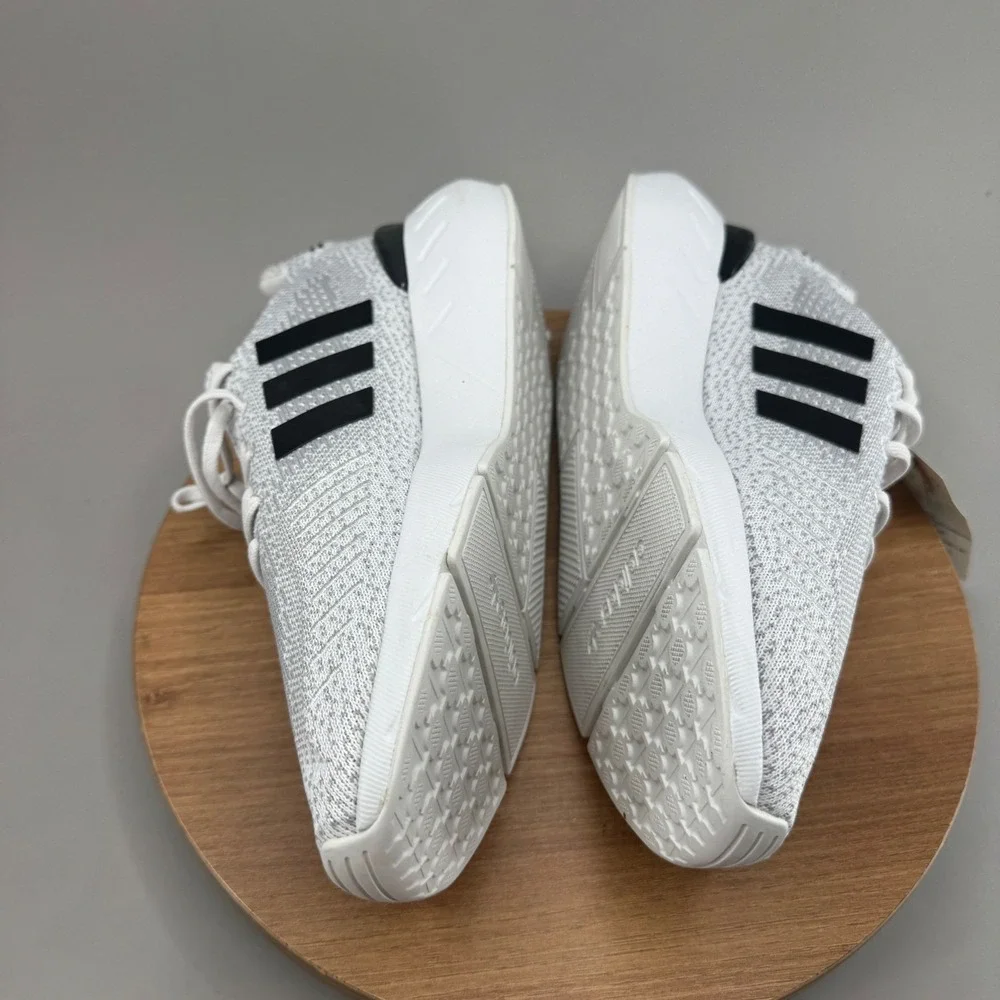 Adidas Swift Run 22 W Sneakers Size 8.5 Grey White Athletic‎ Running GV7969